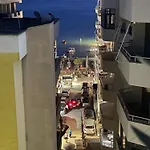 Stresni S Terasou, Zahradou A Vyhledem Na * Durrës