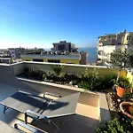 Stresni S Terasou, Zahradou A Vyhledem Na * Durrës