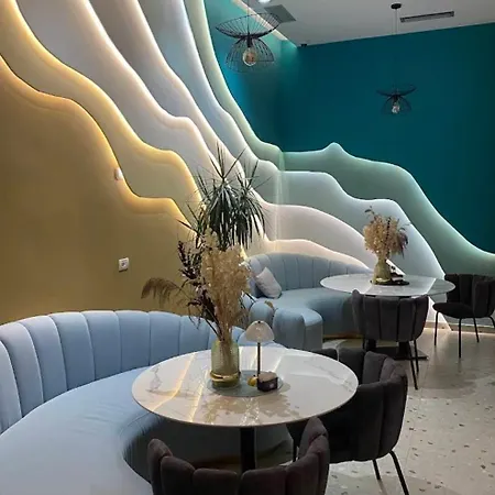 Stresni S Terasou, Zahradou A Vyhledem Na Apartment Durres