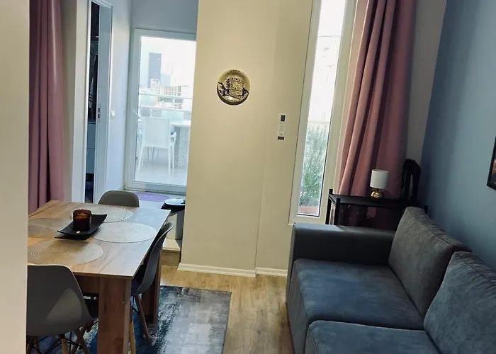 Stresni S Terasou, Zahradou A Vyhledem Na * Durrës