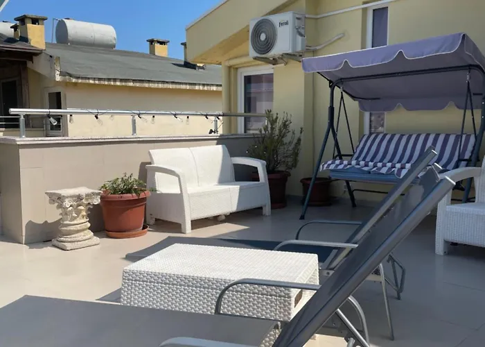 Appartement Stresni S Terasou, Zahradou A Vyhledem Na *